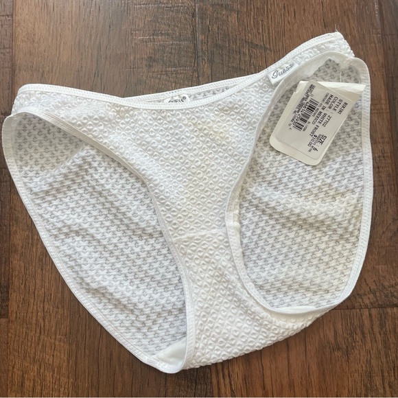 GUESS panties, size 6, NWT - Picture 8 of 12